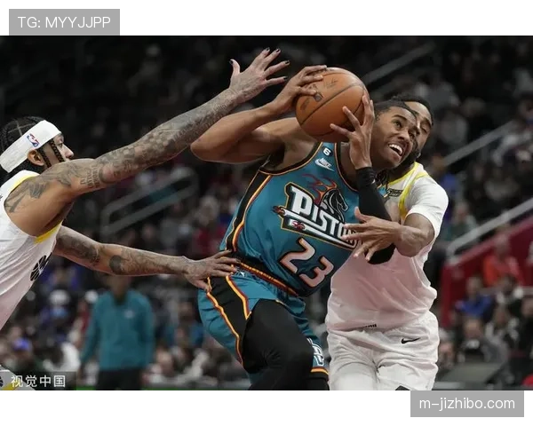 爵士客场击败活塞，马尔卡宁33分难救主