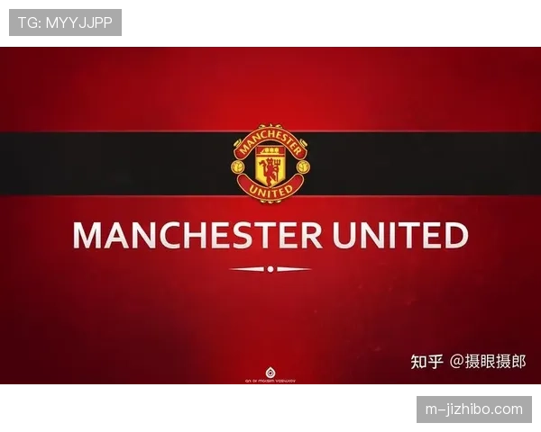 光明球场终场哨响，桑德兰球迷为球队逼平强敌欢呼