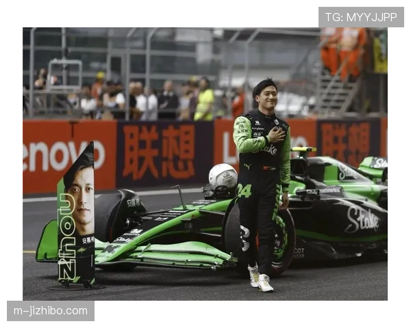 车手签名会人气爆棚,本土车手受欢迎程度高 车手签名会人气爆棚,本土车手受欢迎程度高