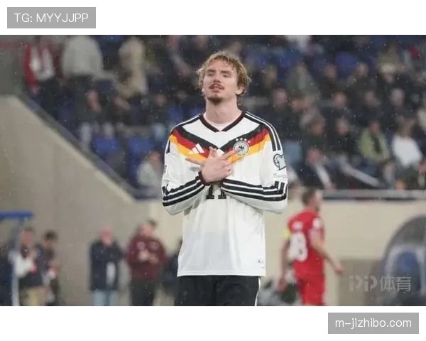 沃尔特马德对曼城头球助攻，风格被比作克劳奇