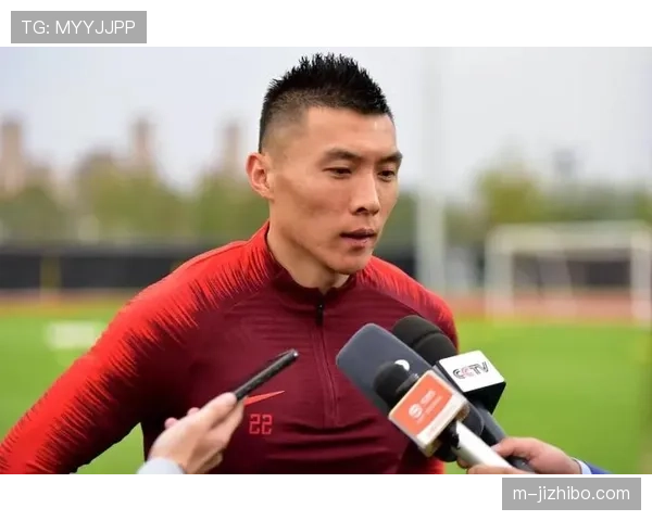 替补球员抓住机会表现自己，为争取更多上场时间努力